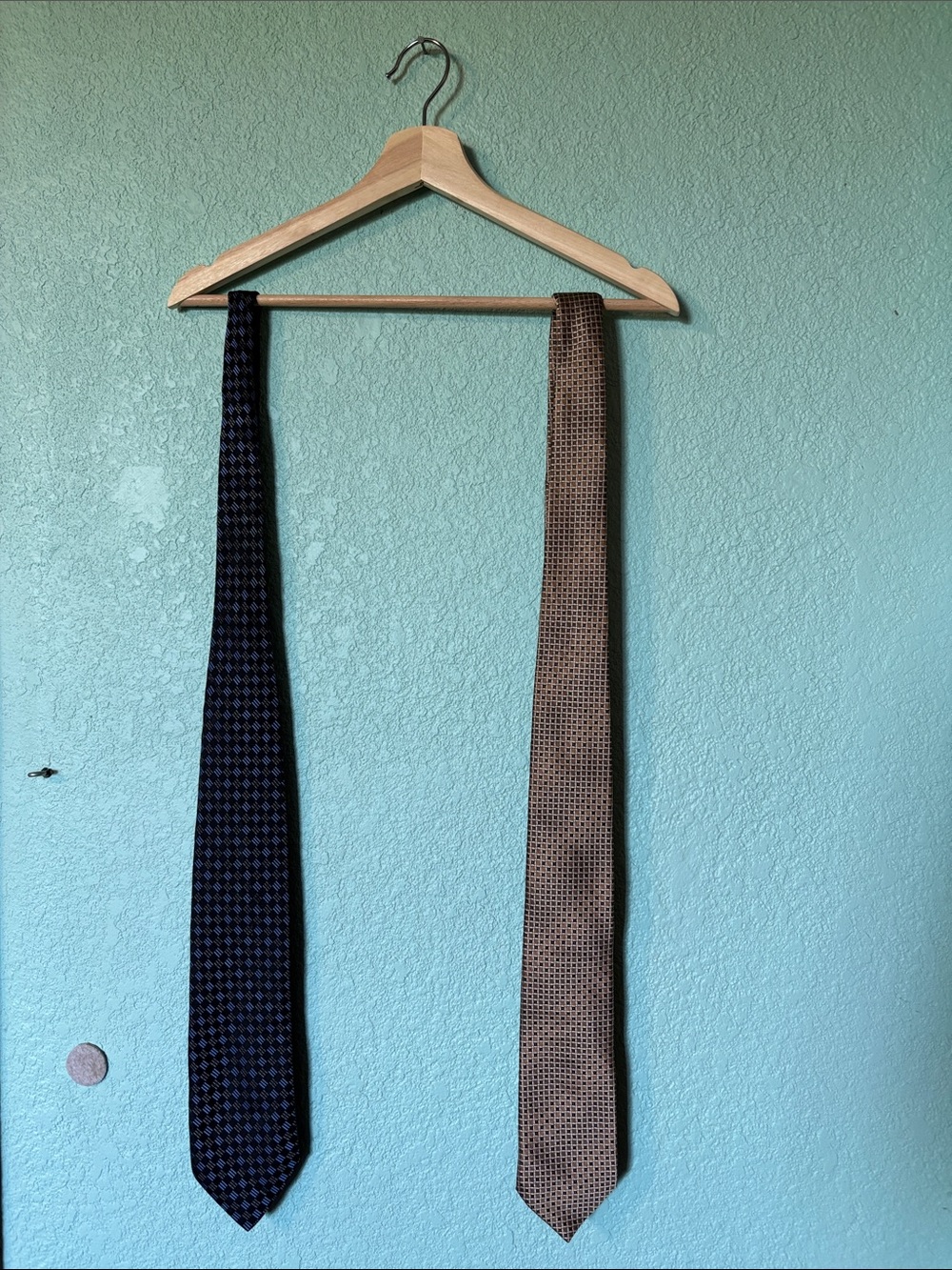 Stafford Men’s Brown and Blue Geometric Silk Ties Set of Two Good